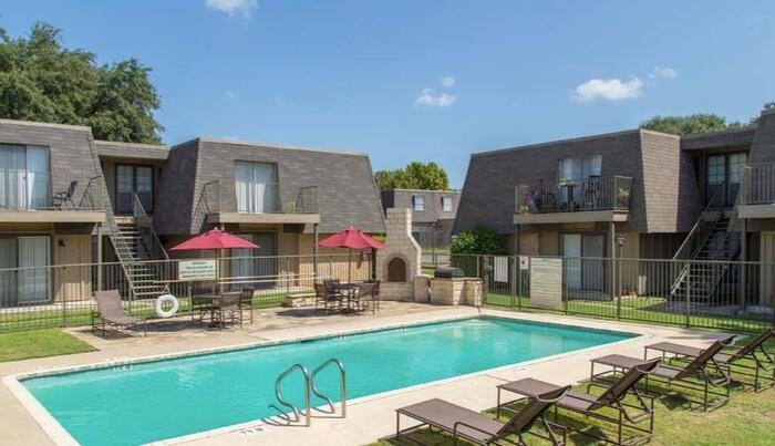 1640 Aquarena Springs Dr #B1 - Photo 2 of 22