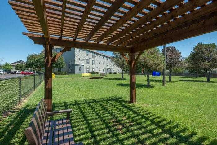 2111 N Austin Ave #C1 - Photo 4 of 20