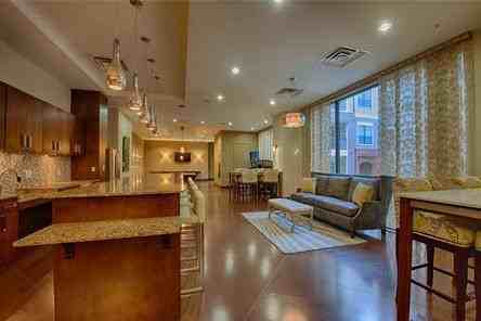 4600 W Guadalupe St #C6 - Photo 7 of 22