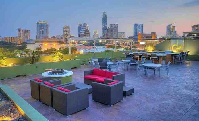 127 E Riverside Dr #B6 - Photo 7 of 22