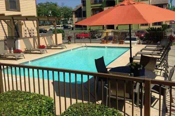 1230 N Lbj Dr #C1 - Photo 3 of 13