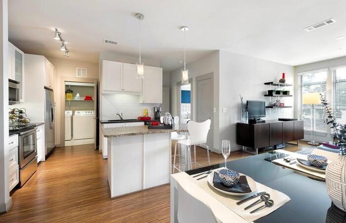 1611 W 5th St #C4 - Photo 7 of 12