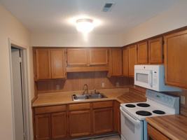 featured image of 311 Lee Dr