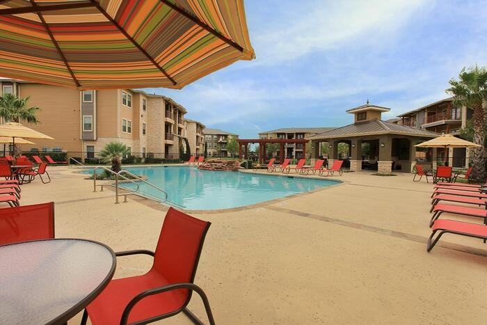 4925 Cromwell Dr #D1 - Photo 7 of 29