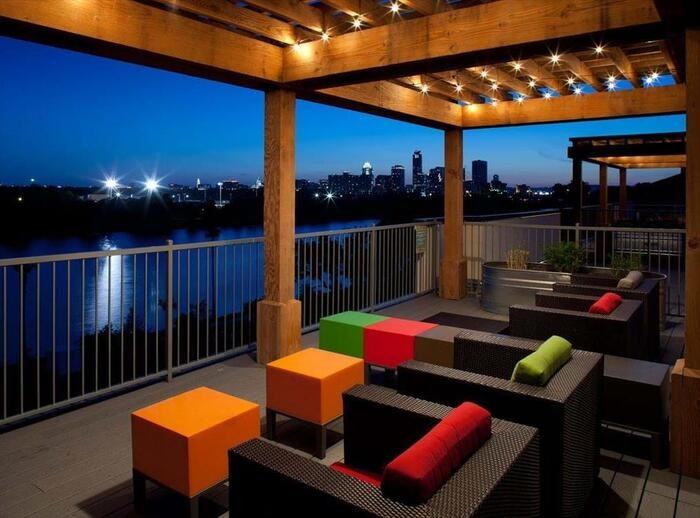 1620 E Riverside Dr #C2 - Photo 7 of 30