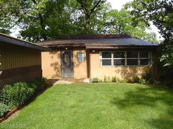 70535 Sunset Blvd - Photo 2 of 8