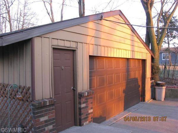 70535 Sunset Blvd - Photo 3 of 8