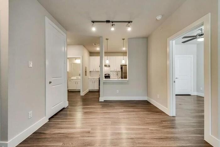 4060 N Belt Line Rd #C1 - Photo 5 of 12