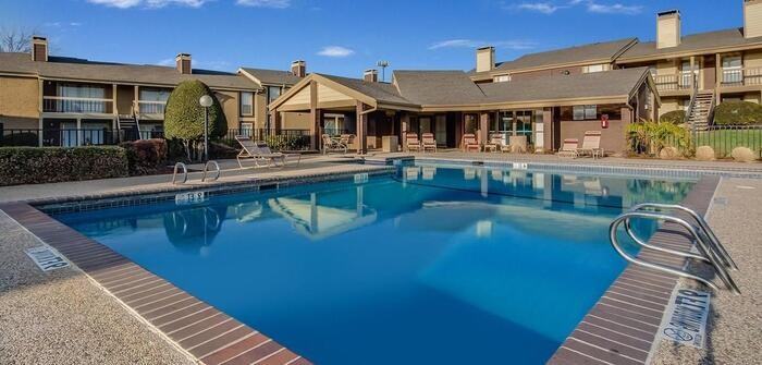 2121 Marsh Ln #B3 - Photo 5 of 21