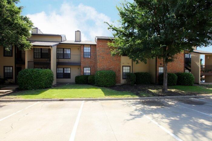 5401 Independence Pkwy #C3 - Photo 2 of 29