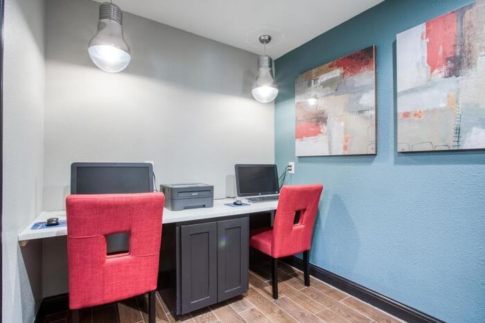 2101 Pinehurst Ln #C2 - Photo 4 of 32