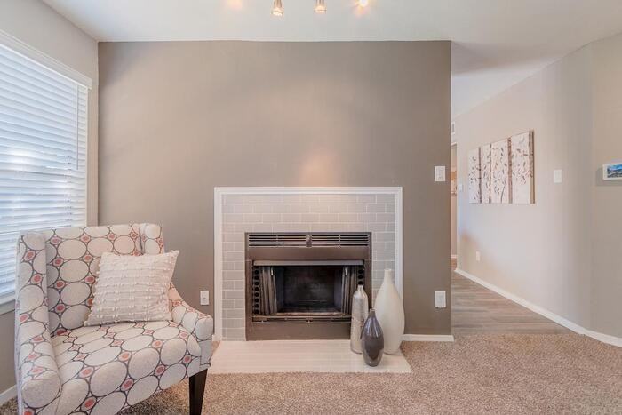 2101 Pinehurst Ln #C3 - Photo 7 of 33