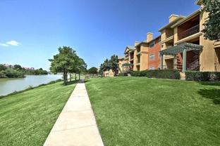 800 W Royal Ln #C1 - Photo 1 of 1