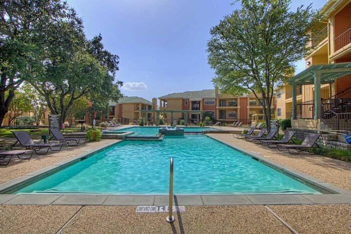 800 W Royal Ln #C2 - Photo 6 of 31