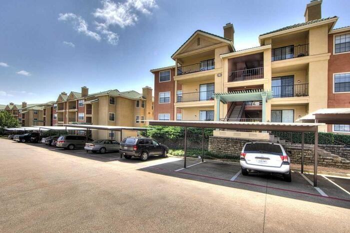 800 W Royal Ln #B2 - Photo 3 of 31