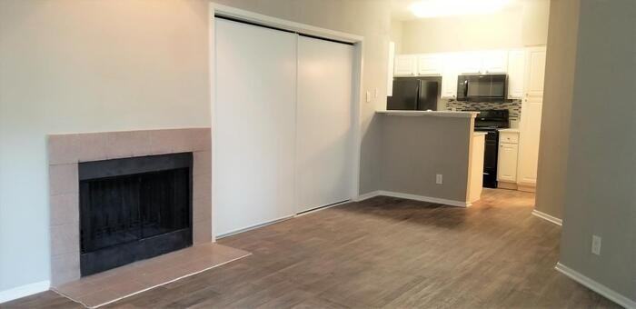 1290 Hidden Rdg #B3 - Photo 7 of 17