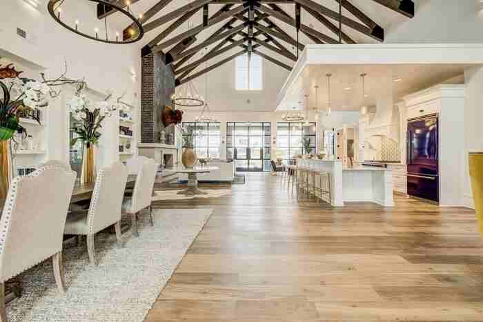 14199 N Interstate 35 #B4 - Photo 5 of 20