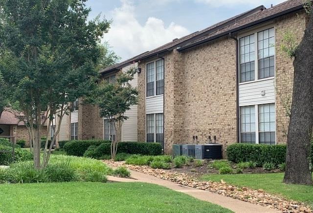 2046 N Shiloh Rd #B3 - Photo 2 of 36