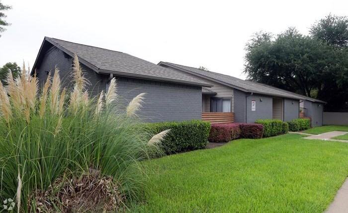 3400 Custer Rd #B5 - Photo 4 of 24