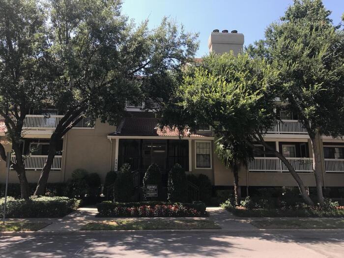 3838 Rawlins St #B1 - Photo 3 of 7