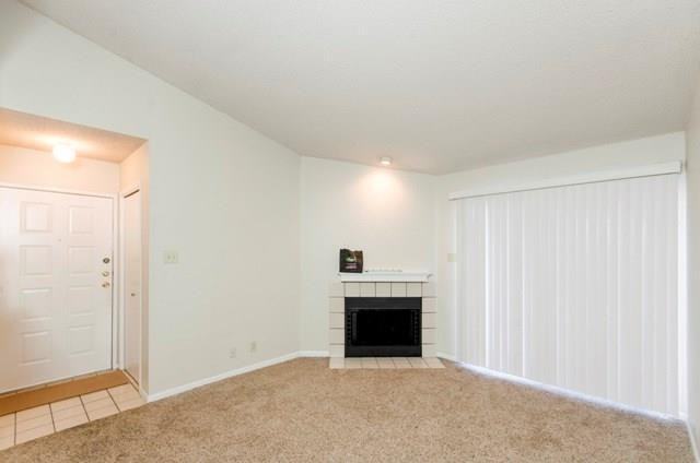 3541 W Northgate Dr #B4 - Photo 5 of 13