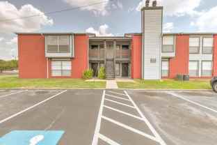 1717 Independence Pkwy #B1 - Photo 1 of 1