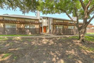 2821 Townbluff Dr #B2 - Photo 1 of 1