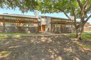 2821 Townbluff Dr #B3 - Photo 1 of 1