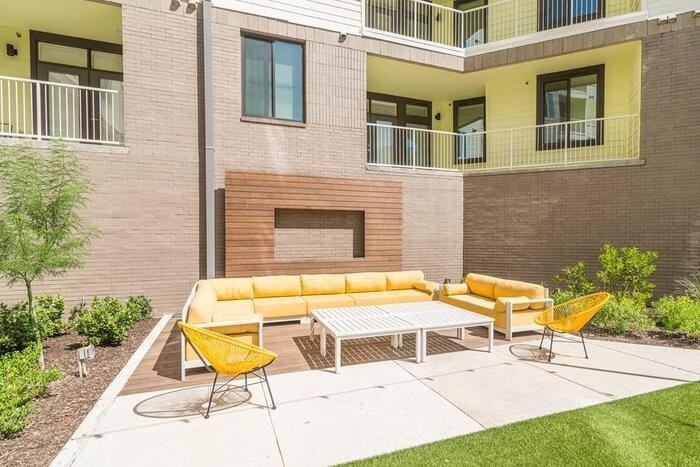 609 Clayton Ln #A3 - Photo 5 of 28