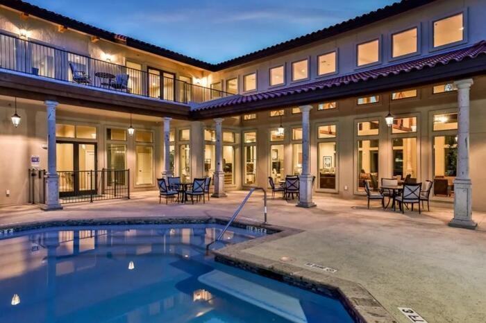 12101 N Lamar Blvd #C2 - Photo 3 of 31