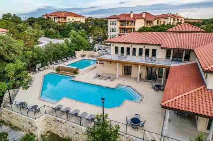 12101 N Lamar Blvd #C5 - Photo 5 of 33