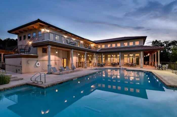 12101 N Lamar Blvd #B4 - Photo 4 of 33