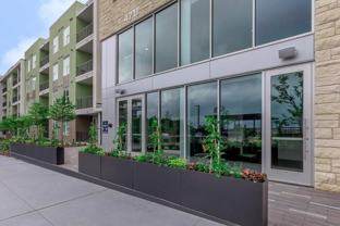 4711 E Riverside Dr #B7 - Photo 1 of 1