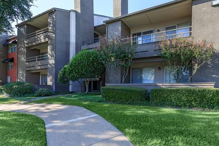 1217 Americana Ln #D1 - Photo 2 of 23