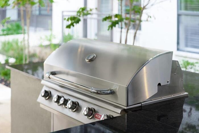 2400 E 6th St #B4 - Photo 6 of 20