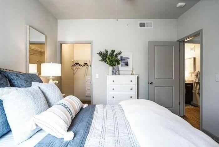 618 El Rio St #C6 - Photo 5 of 14