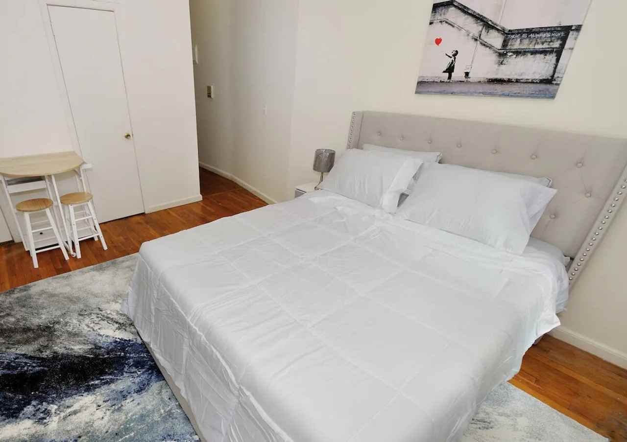 1762 2nd Ave #1323941P - Photo 3 of 12