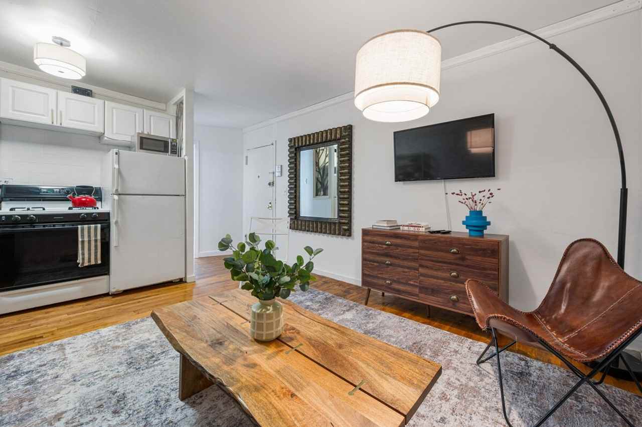 393 8th Ave #1323927P - Photo 7 of 18