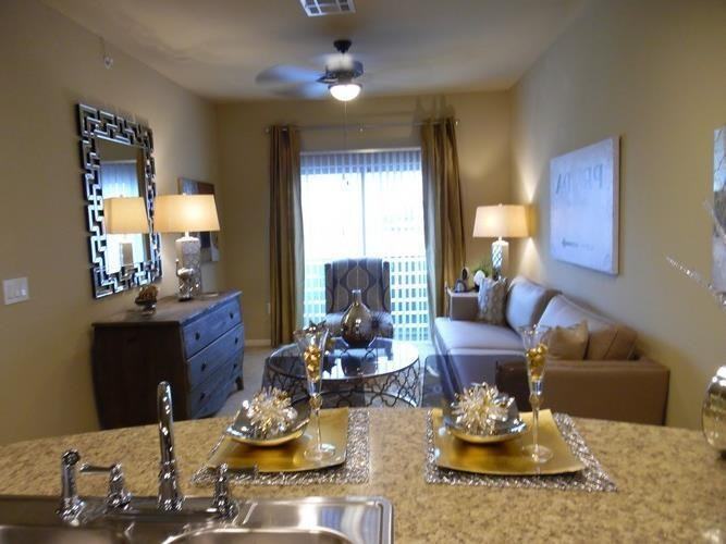 515 E Slaughter Ln #B7 - Photo 3 of 18