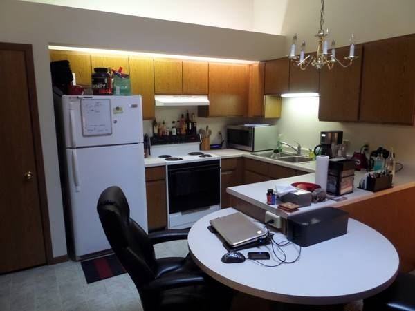 208 Bowman Ln #6 - Photo 3 of 5