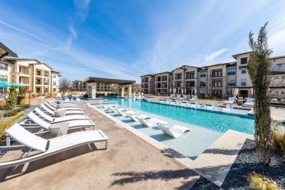 10500 S Interstate 35 #C2 - Photo 2 of 24