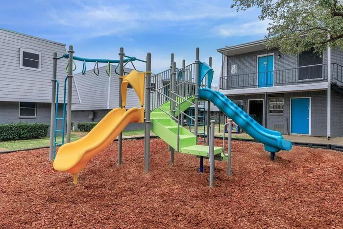 2730 Fyke Rd #C2 - Photo 4 of 24