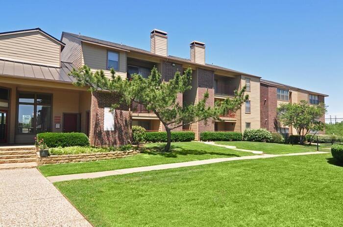 4111 Polaris Dr #B4 - Photo 2 of 28