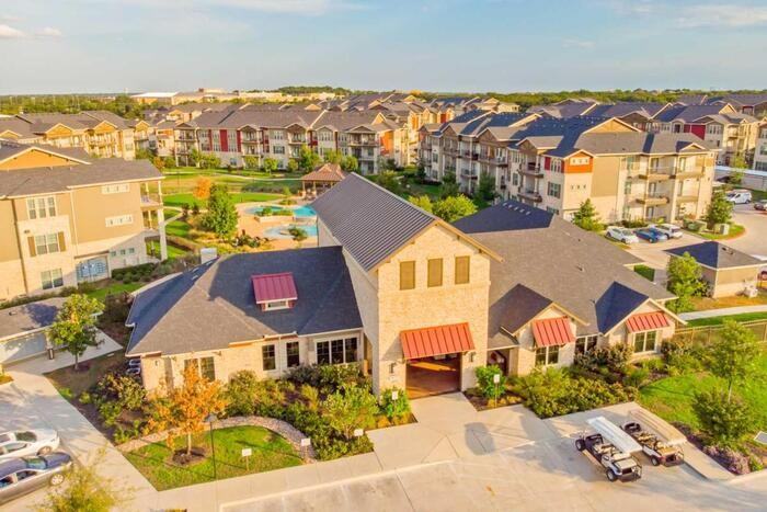 7740 183A #C5 - Photo 2 of 48