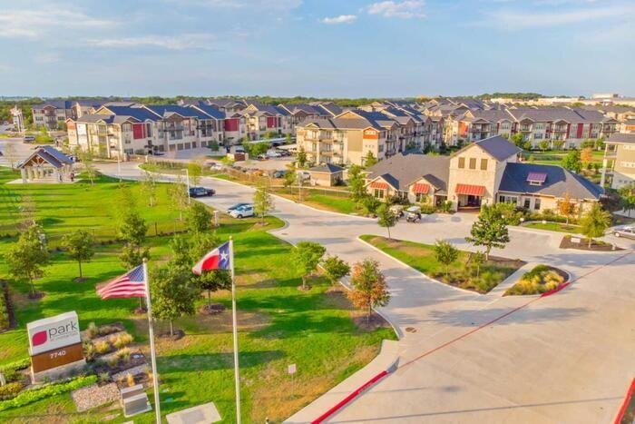 7740 183A #C5 - Photo 3 of 48