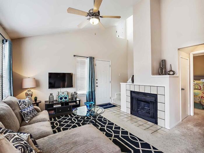 1737 E Frankford Rd #D1 - Photo 4 of 7