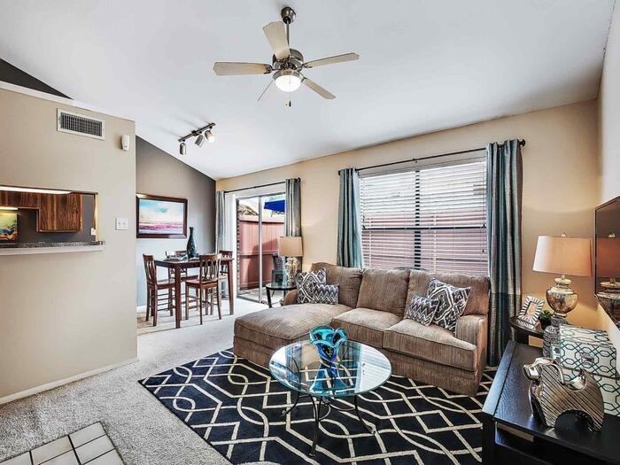 1737 E Frankford Rd #D1 - Photo 5 of 7