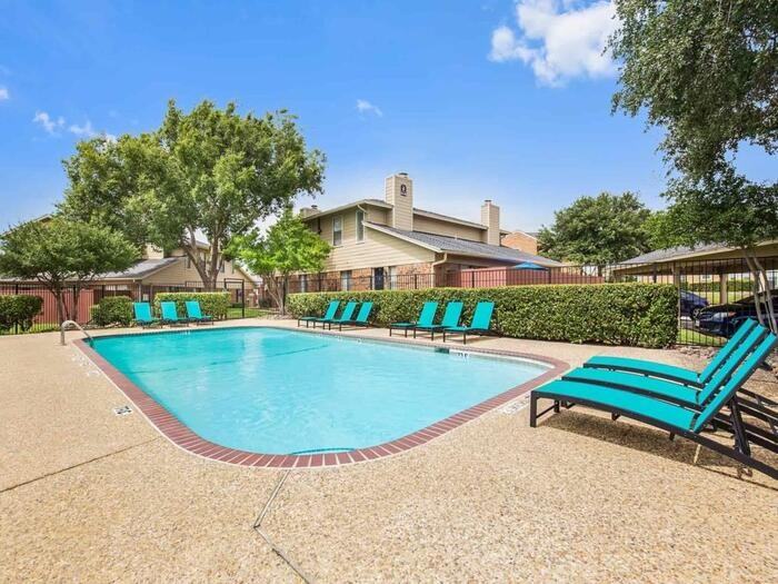 1737 E Frankford Rd #D2 - Photo 3 of 8