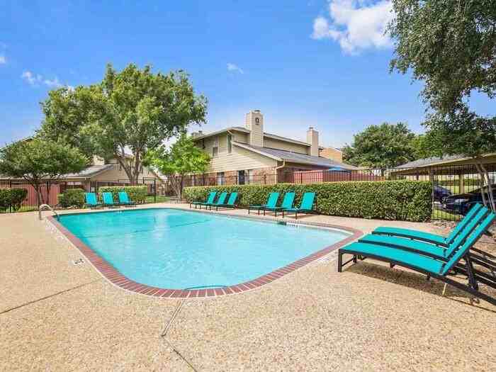 1737 E Frankford Rd #C1 - Photo 3 of 7