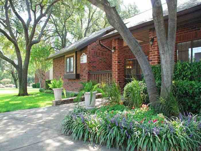 3330 Country Square Dr #B1 - Photo 2 of 6